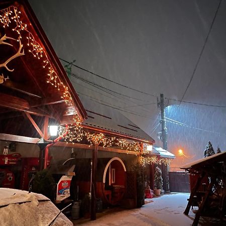 Engi Panzio Bed and Breakfast Ocna de Sus Εξωτερικό φωτογραφία