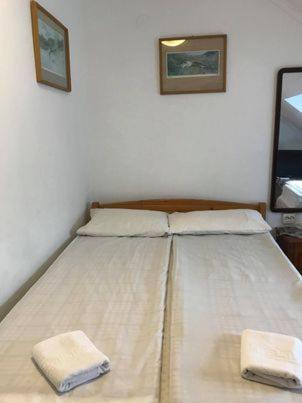 Engi Panzio Bed and Breakfast Ocna de Sus Εξωτερικό φωτογραφία